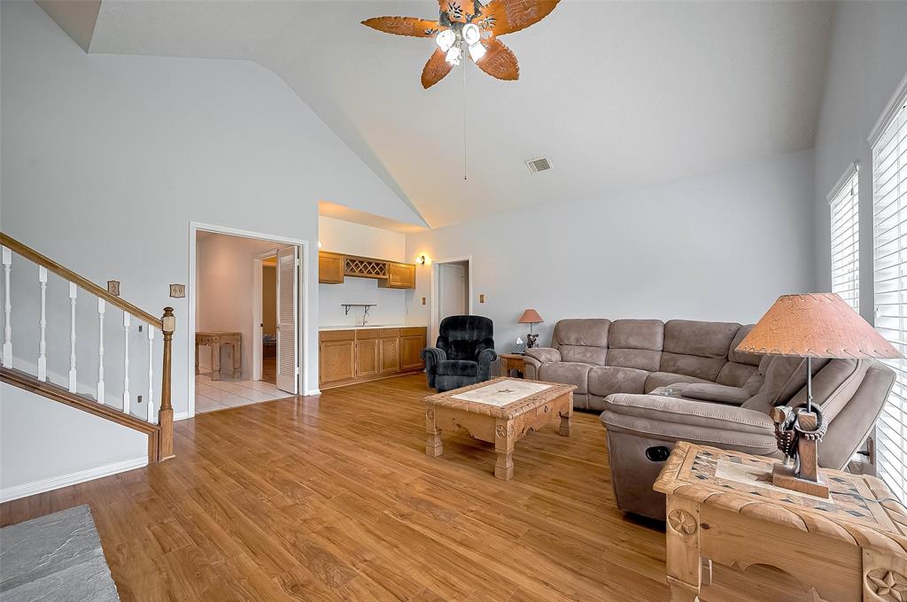20011 Doherty Circle, Katy, Texas image 13