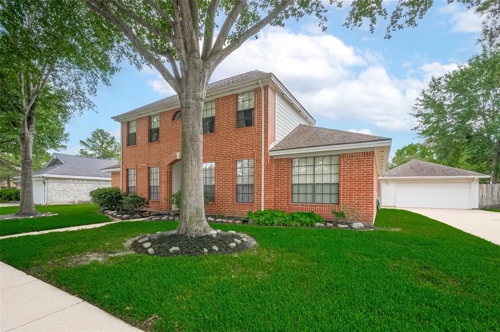 20011 Doherty Circle, Katy, Texas image 3