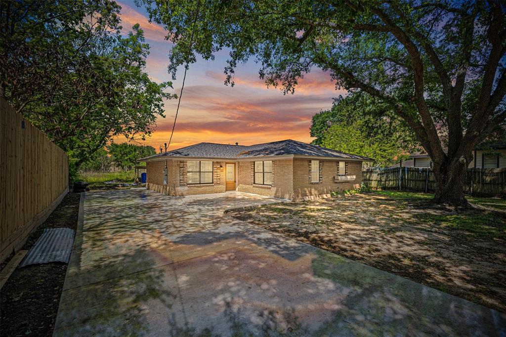 638 Cleo Street, Fresno, Texas image 1