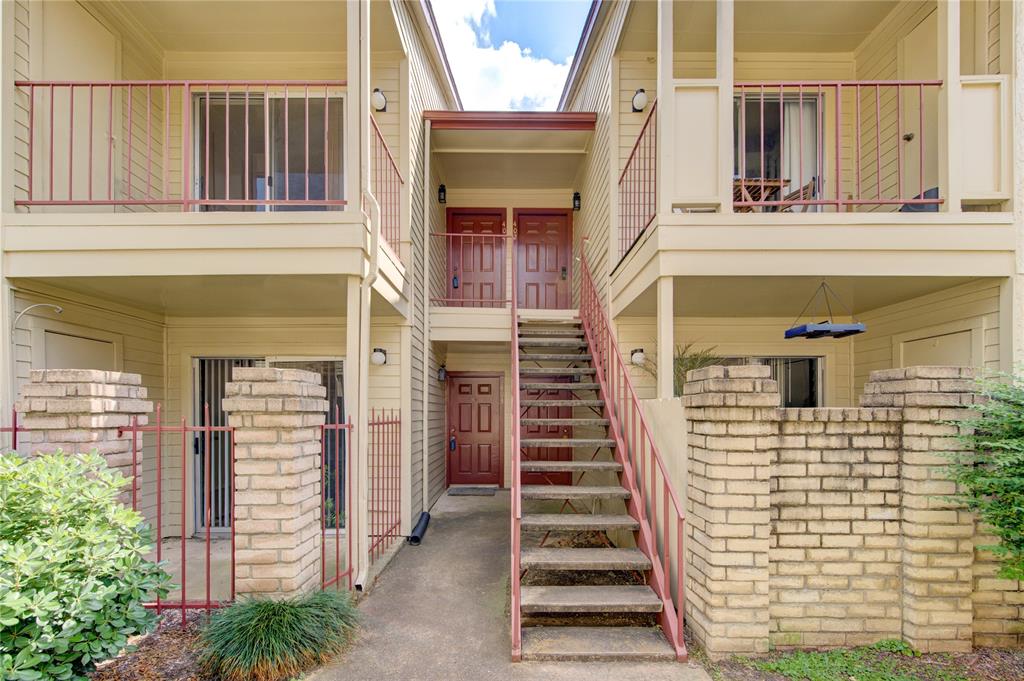 2120 El Paseo Street #404, Houston, Texas image 2