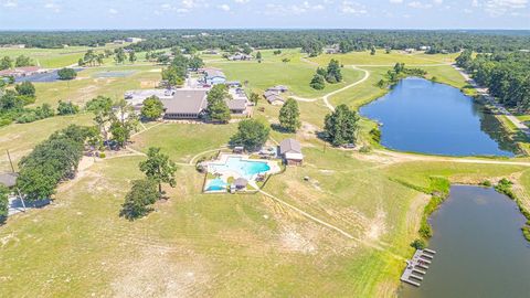 A home in Hilltop Lakes