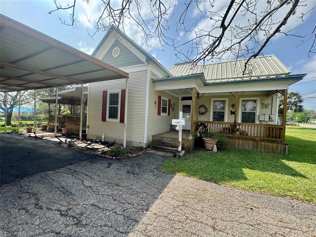 706 West Street, Yoakum, Texas image 31