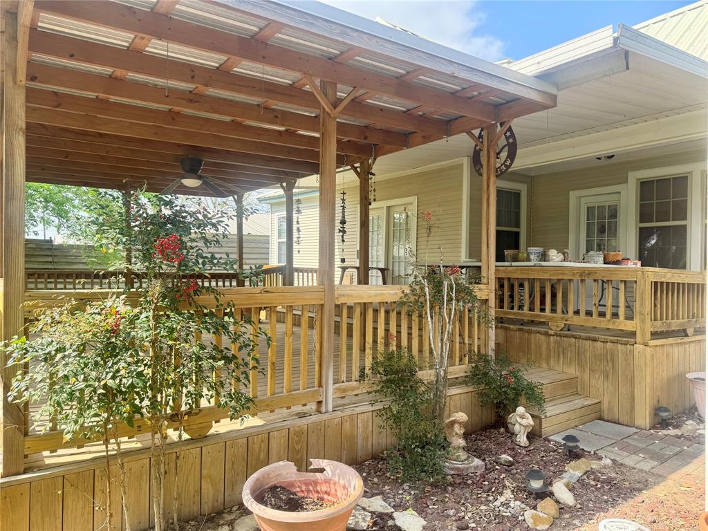706 West Street, Yoakum, Texas image 35