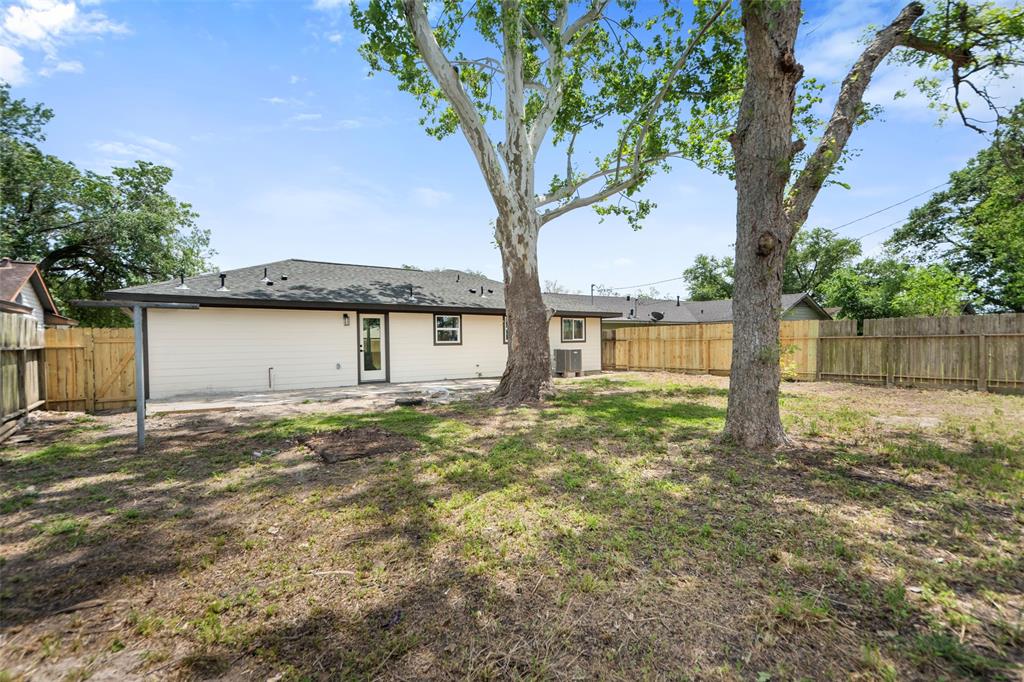 1502 Glenmore Drive, Pasadena, Texas image 32