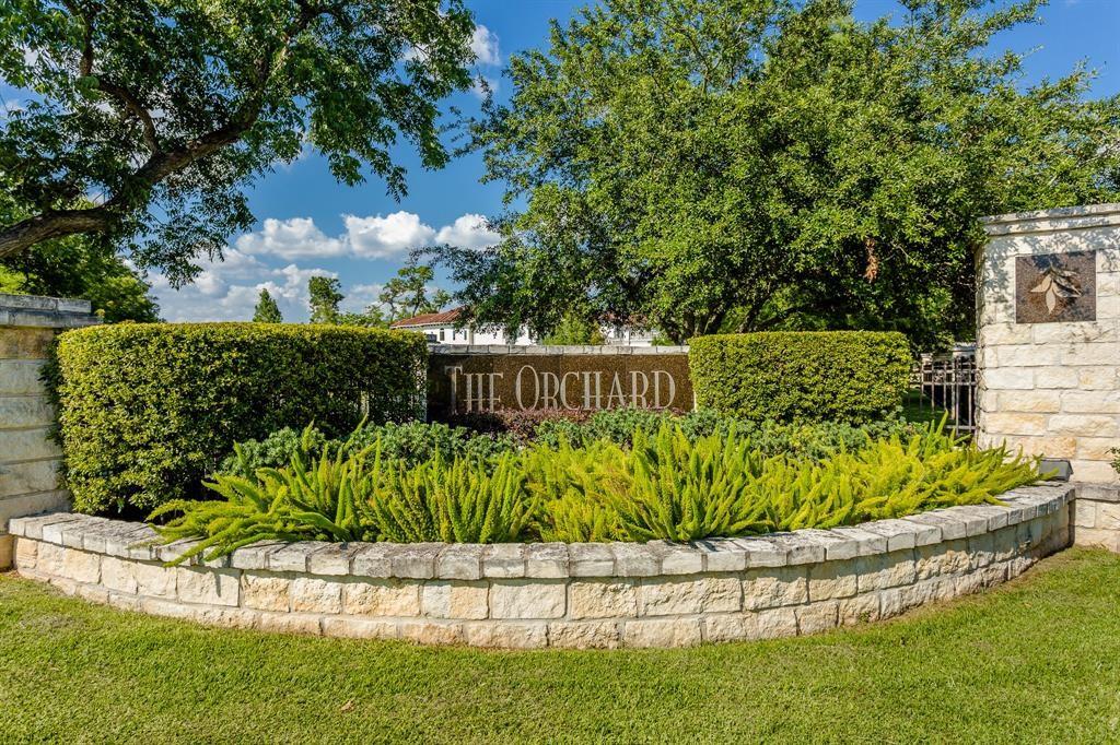 511 Orchard Lane, Sugar Land, Texas image 2