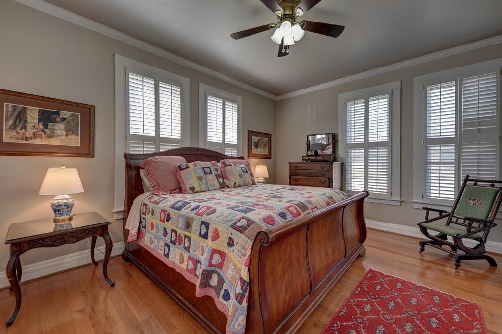 558 N Madison Street, La Grange, Texas image 12