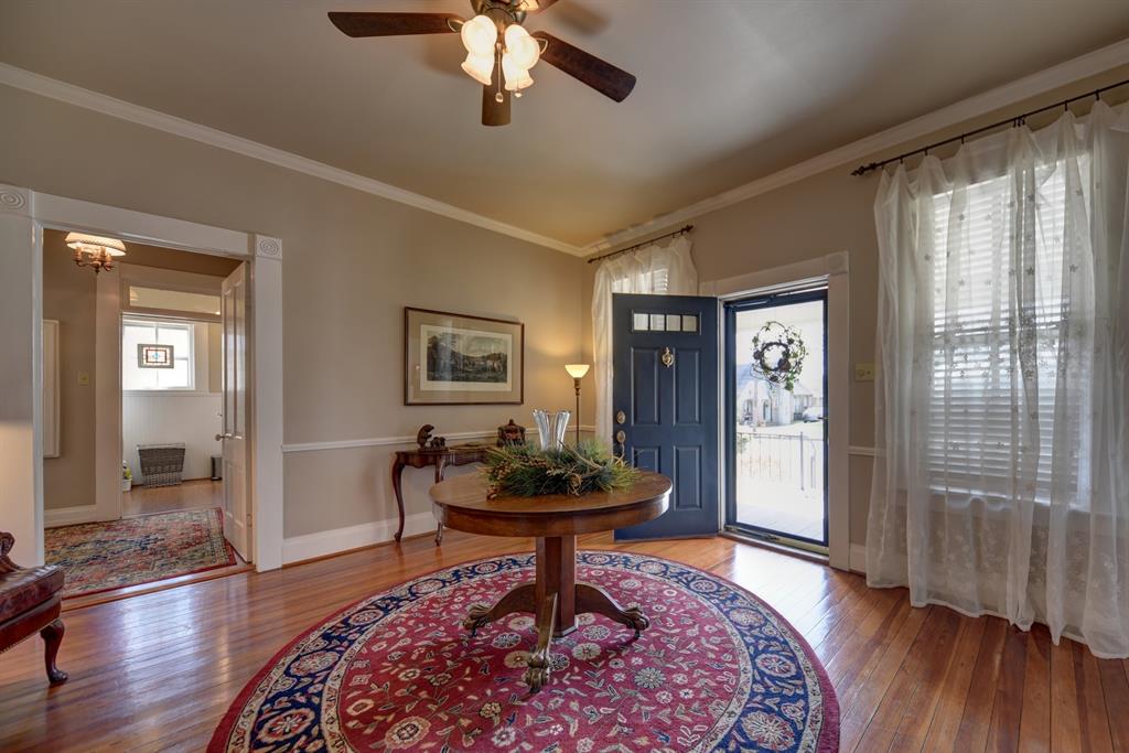 558 N Madison Street, La Grange, Texas image 28