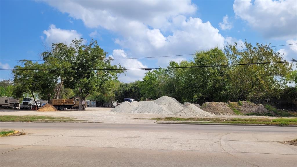 W Montgomery Rd Road, Houston, Texas image 3
