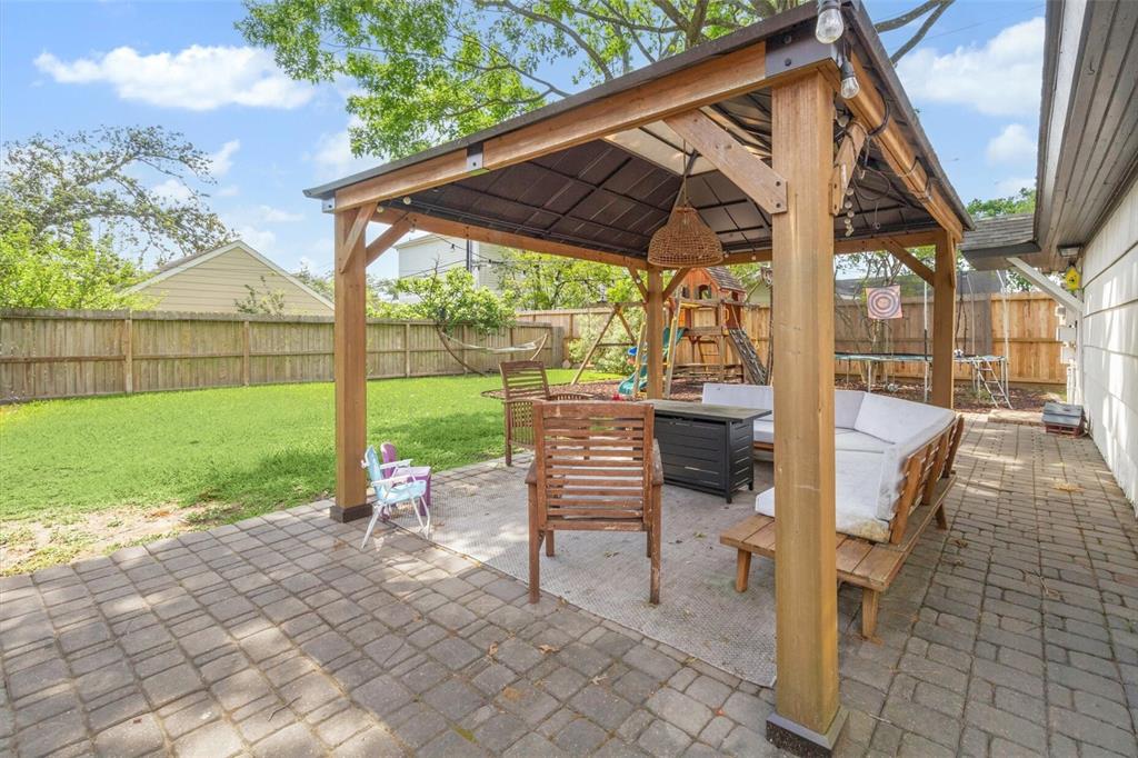 303 W 33rd Street, Houston, Texas image 22