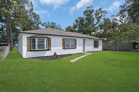 A home in Alvin