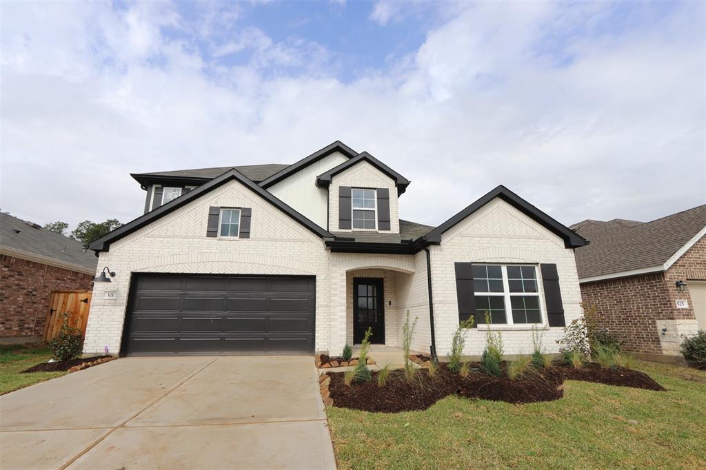 521 Copper Springs Drive, Magnolia, Texas image 1