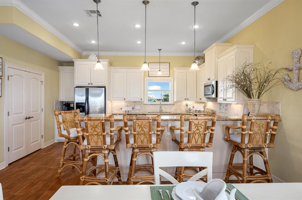 854 West Lane, Crystal Beach, Texas image 15