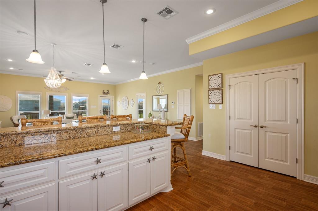 854 West Lane, Crystal Beach, Texas image 16