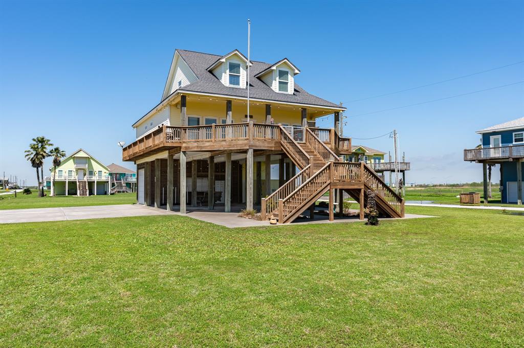 854 West Lane, Crystal Beach, Texas image 4