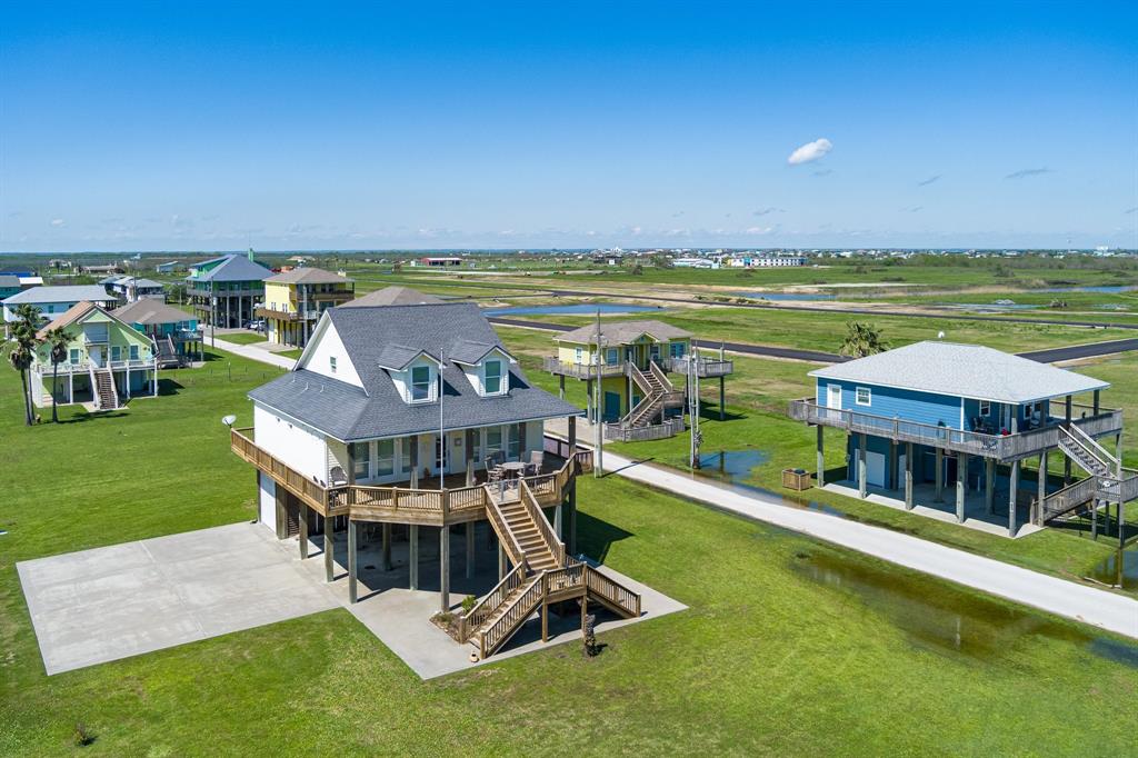 854 West Lane, Crystal Beach, Texas image 1