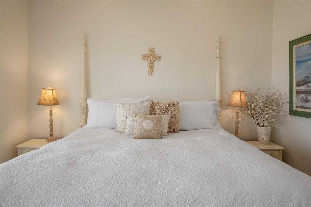 854 West Lane, Crystal Beach, Texas image 22