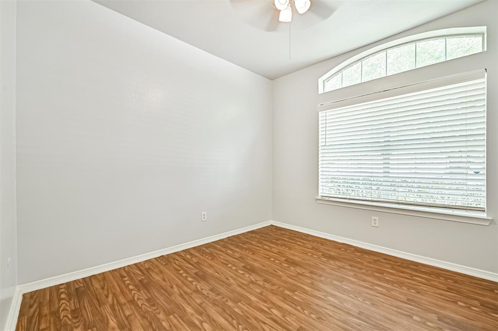 731 Chase View Drive, Bacliff, Texas image 23