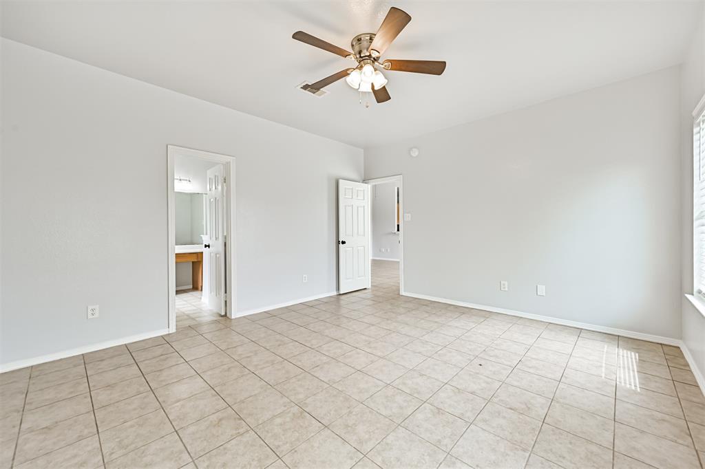 731 Chase View Drive, Bacliff, Texas image 19