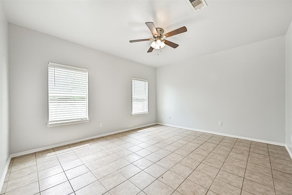 731 Chase View Drive, Bacliff, Texas image 18