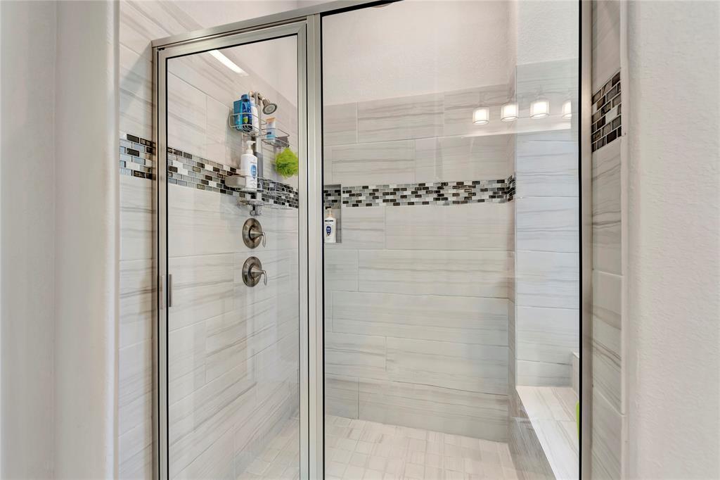6614 Tarrion Bay Lane, Sugar Land, Texas image 21