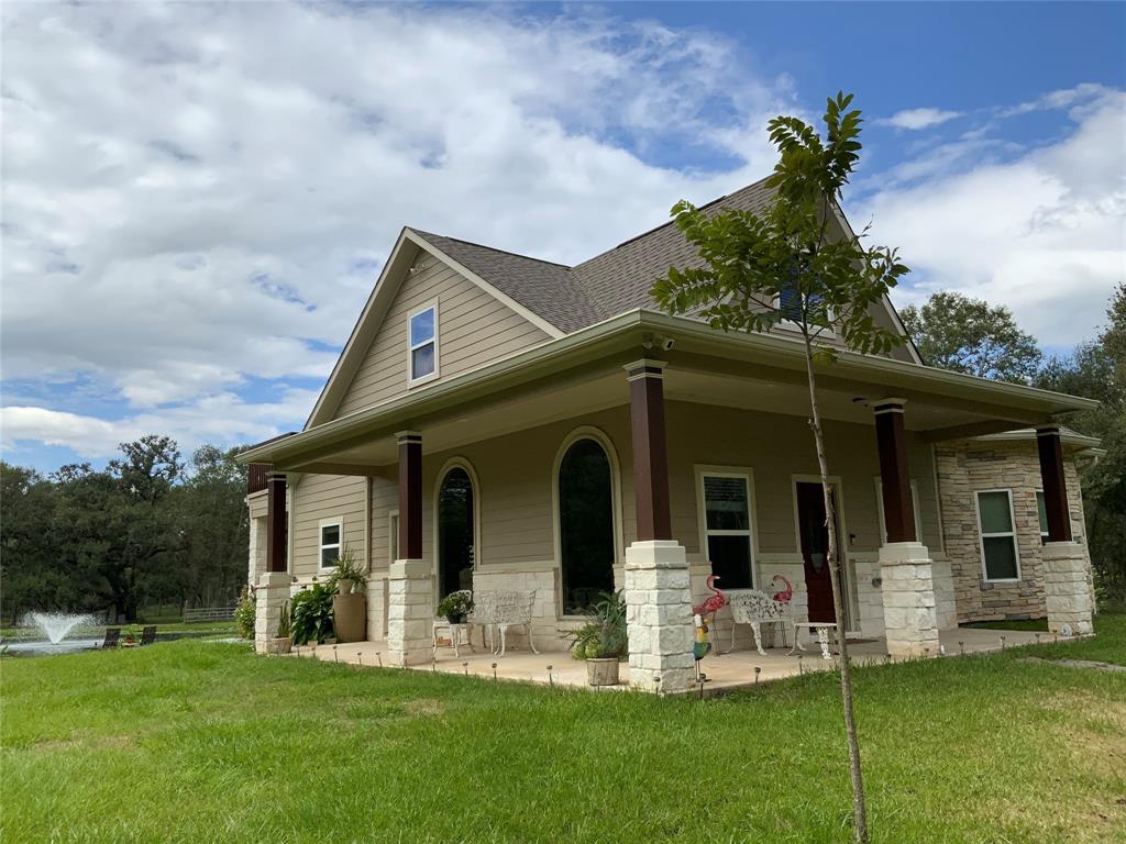 20820 Forest Road, Damon, Texas image 1