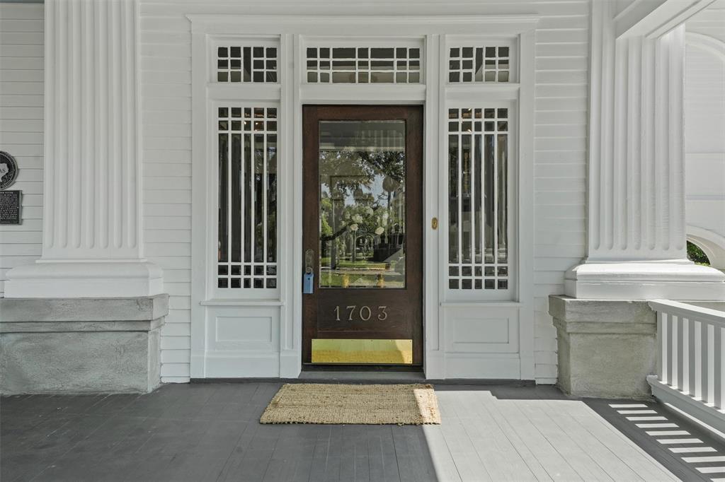 1703 Broadway Street
