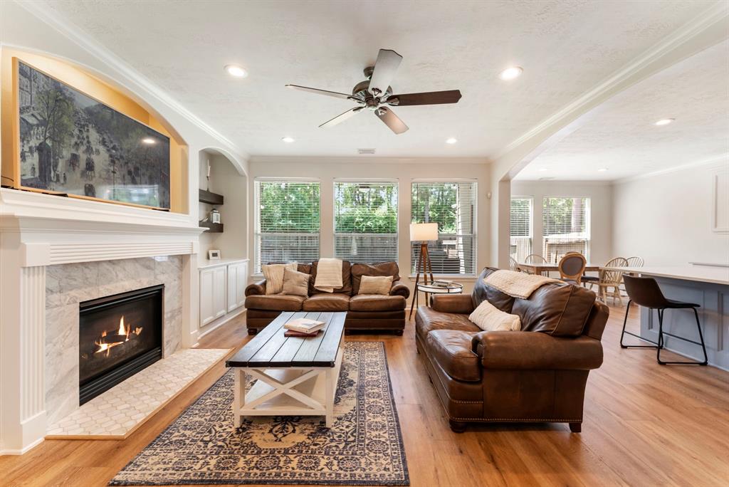 114 W Twinvale Loop, Conroe, Texas image 13