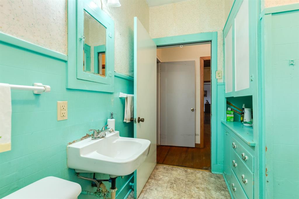 202 10th Avenue, Texas City, Texas image 13