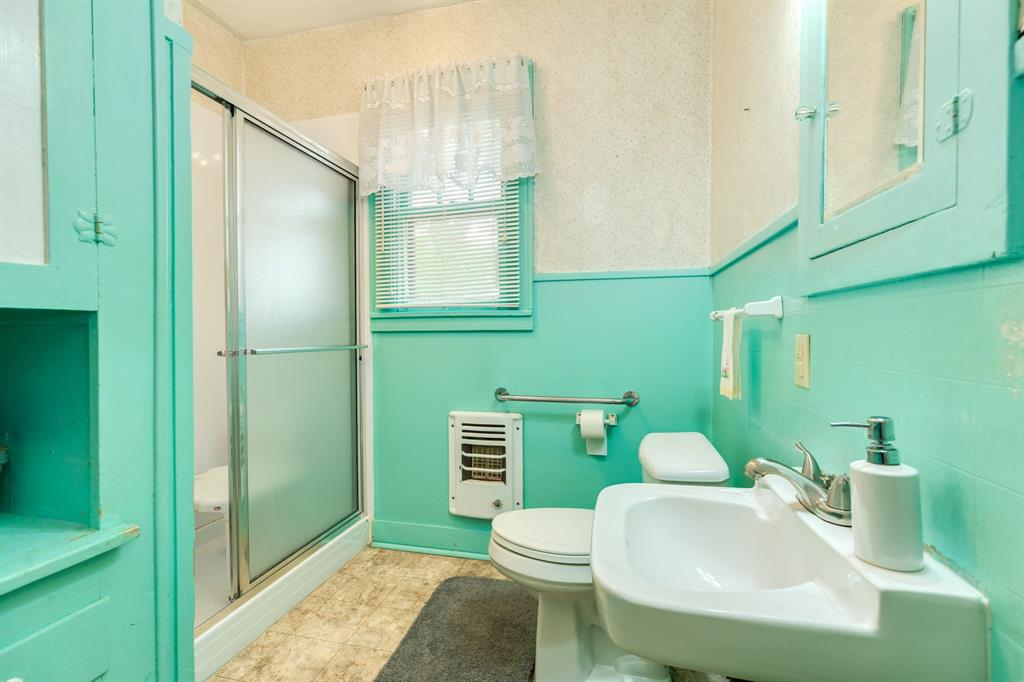 202 10th Avenue, Texas City, Texas image 12