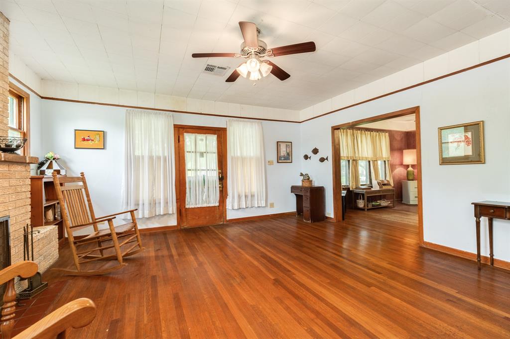 202 10th Avenue, Texas City, Texas image 4