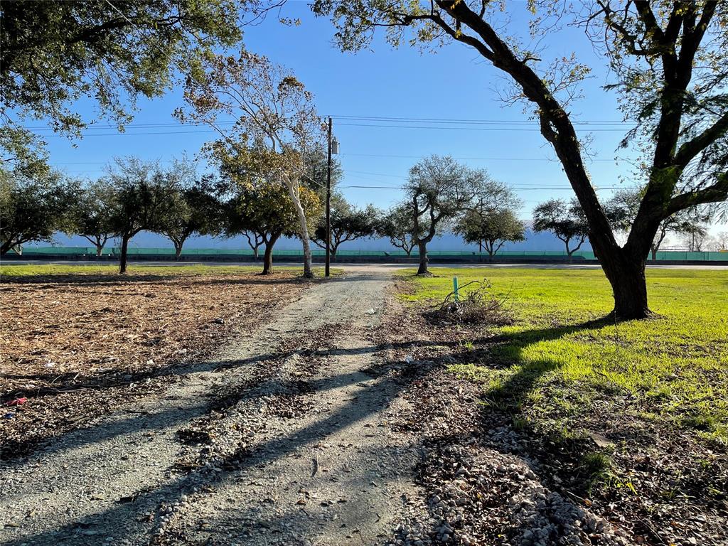 Bay St, Texas City, Texas image 5