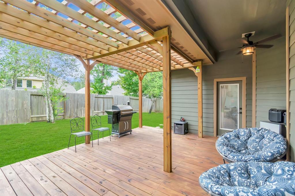 2019 Doolan Drive, Conroe, Texas image 4