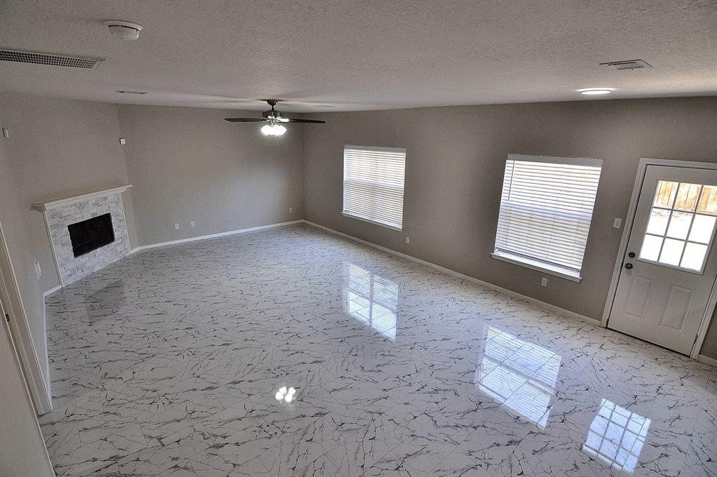4714 Country Spring Road, Houston, Texas image 5