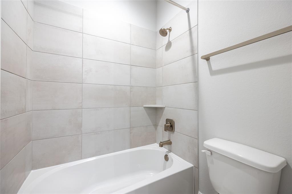836 Laguna Green Lane, Katy, Texas image 14