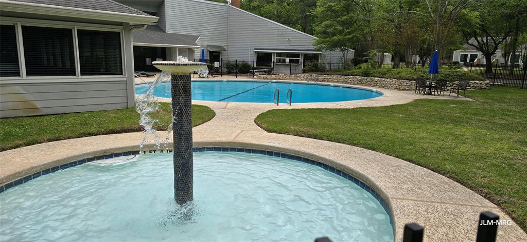 701.1 S Cape Royale Drive, Coldspring, Texas image 11