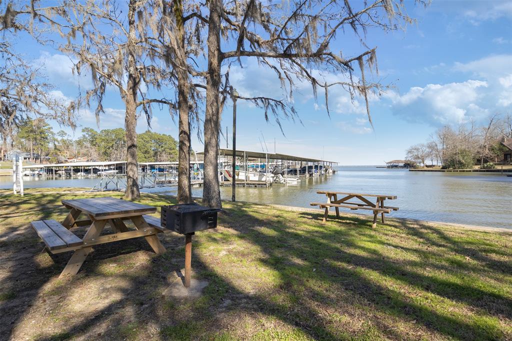 701.1 S Cape Royale Drive, Coldspring, Texas image 29