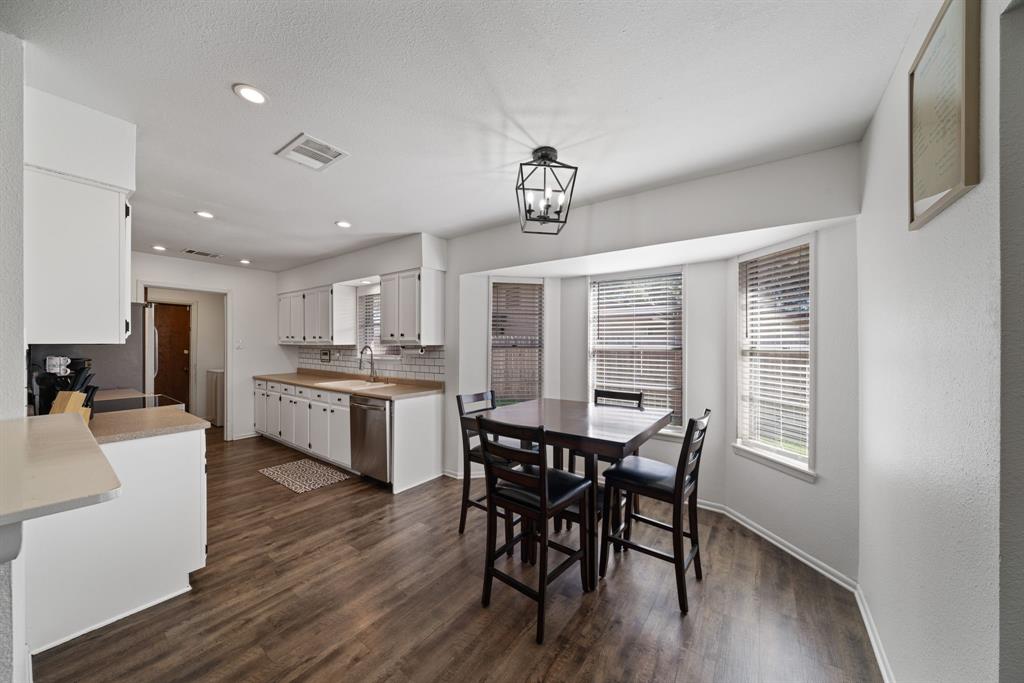 204 Hilltop Drive, Seguin, Texas image 12