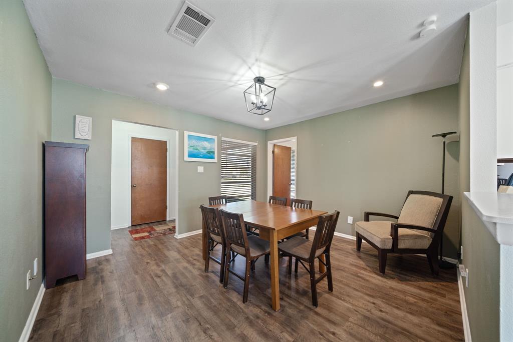 204 Hilltop Drive, Seguin, Texas image 18