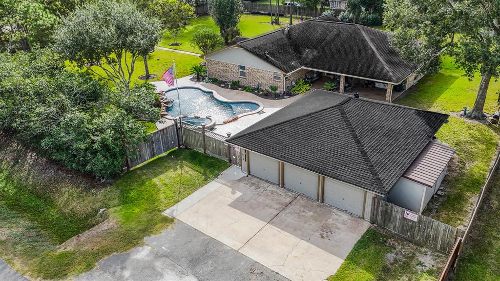 2530 Oday Road, Pearland, Texas image 2