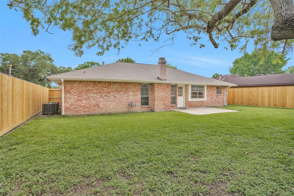 13626 Fernhill Drive, Sugar Land, Texas image 19