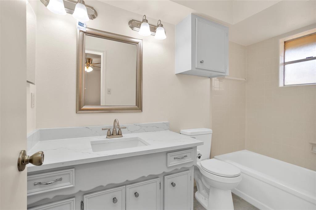 13626 Fernhill Drive, Sugar Land, Texas image 12