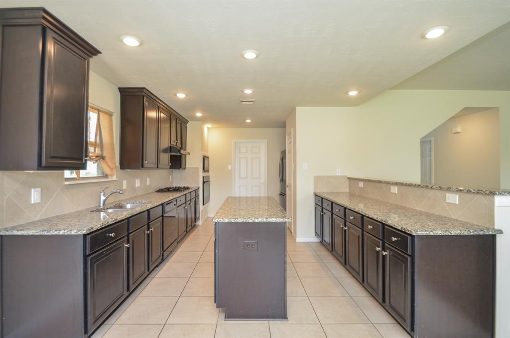 6726 Arlington Drive, Manvel, Texas image 9