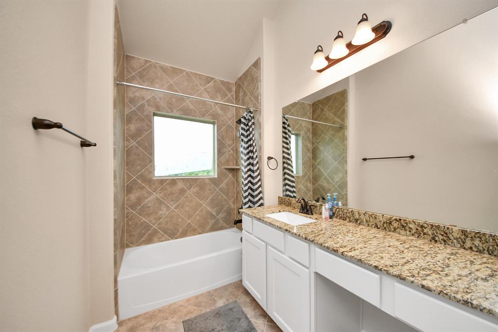 10805 N Kyler Oaks Place, Houston, Texas image 21