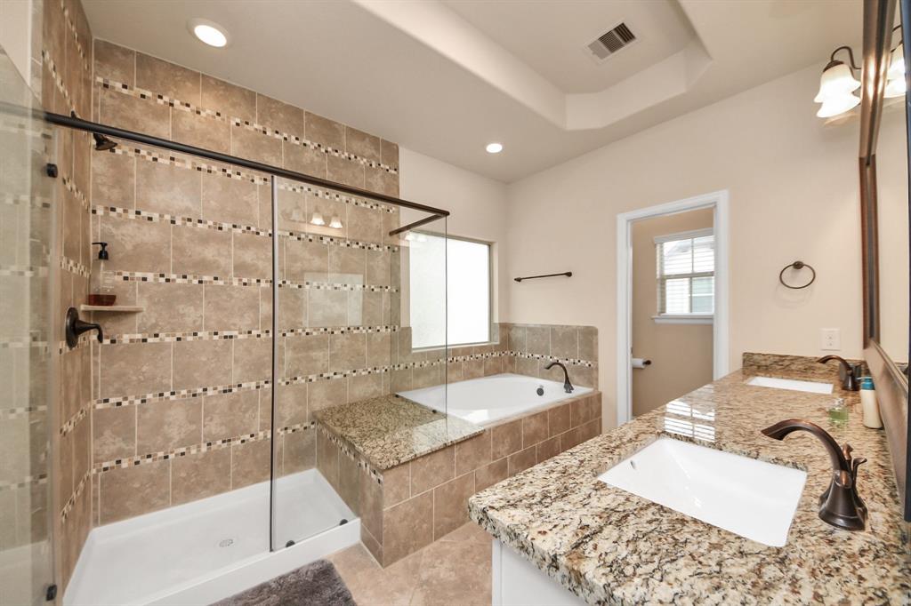 10805 N Kyler Oaks Place, Houston, Texas image 18