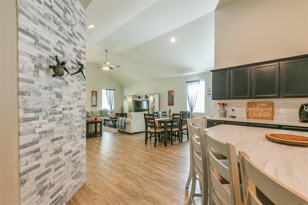 14102 Silver Falls Court, Conroe, Texas image 4