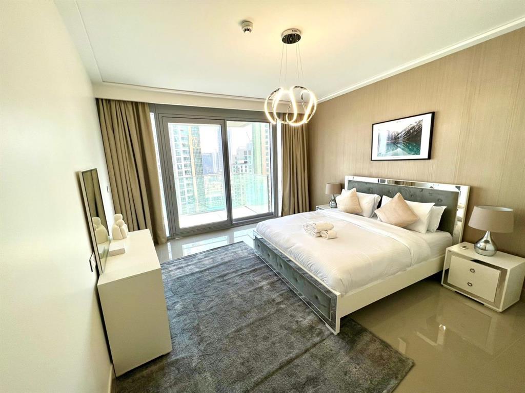 2102 Opera Grand