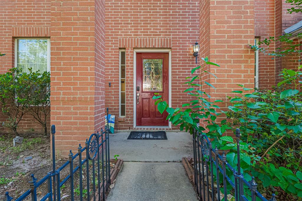 2214 Tremont Trail Lane