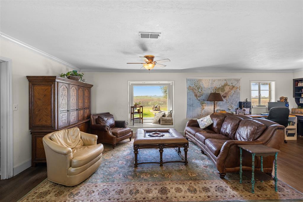 8646 Fm 155, La Grange, Texas image 17