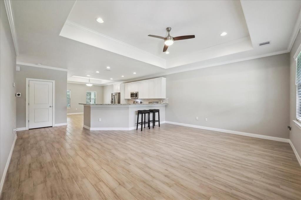 2319 Avenue G, Nederland, Texas image 3