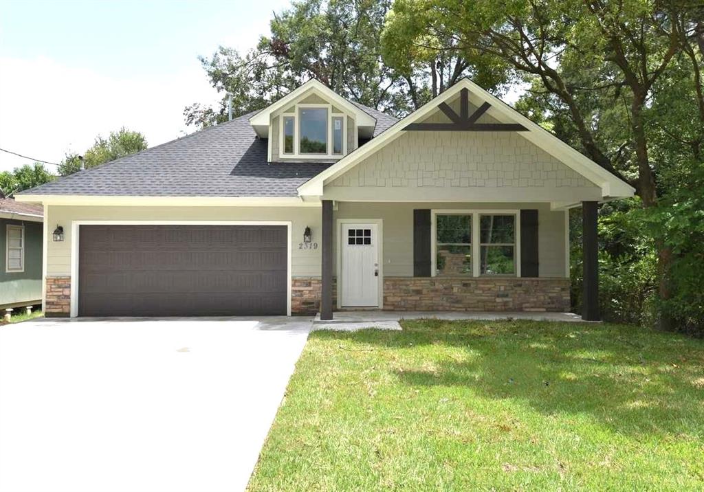 2319 Avenue G, Nederland, Texas image 1